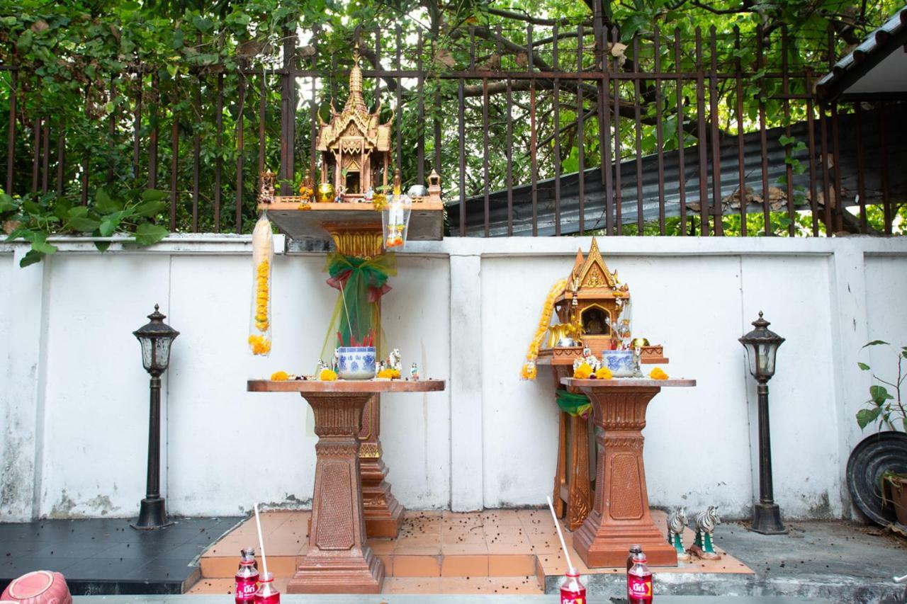 Baan Kashiwaya Hotel Bangkok Bagian luar foto