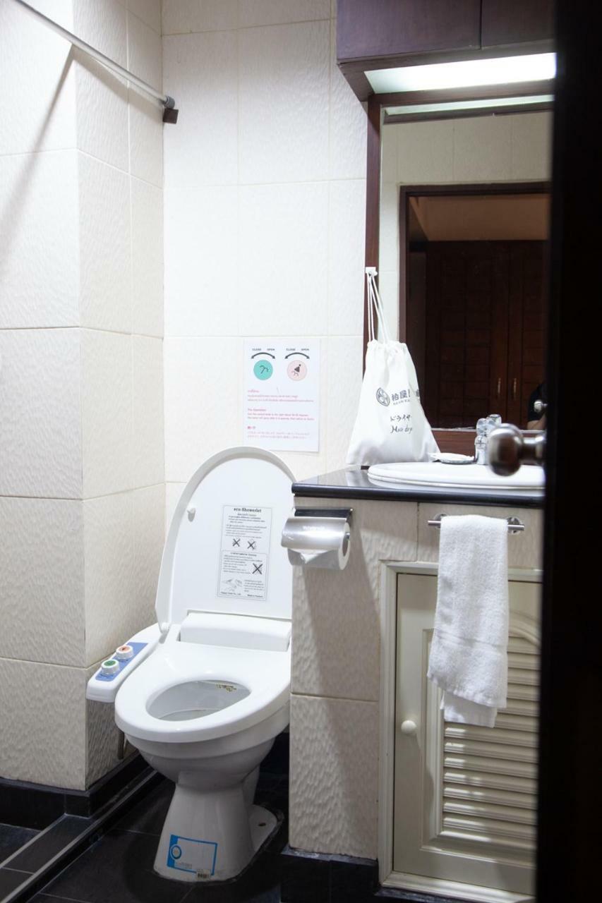 Baan Kashiwaya Hotel Bangkok Bagian luar foto