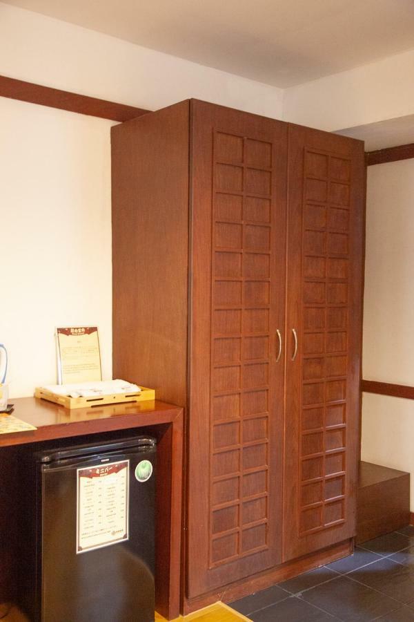 Baan Kashiwaya Hotel Bangkok Bagian luar foto